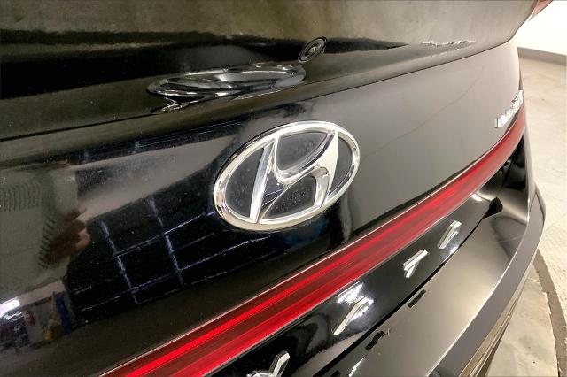 2023 Hyundai SONATA Vehicle Photo in Lees Summit, MO 64086