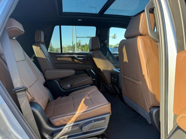 2025 Chevrolet Tahoe Vehicle Photo in COLUMBIA, MO 65203-3903
