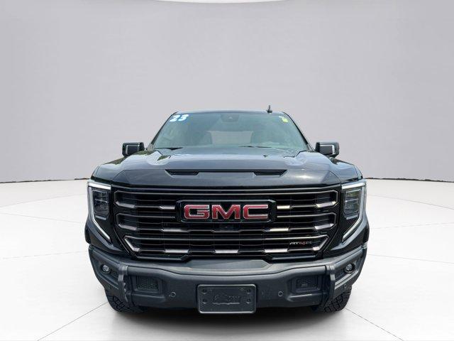 2023 GMC Sierra 1500 Vehicle Photo in LEOMINSTER, MA 01453-2952