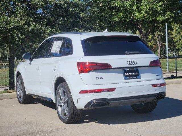 2025 Audi Q5 Vehicle Photo in HOUSTON, TX 77090