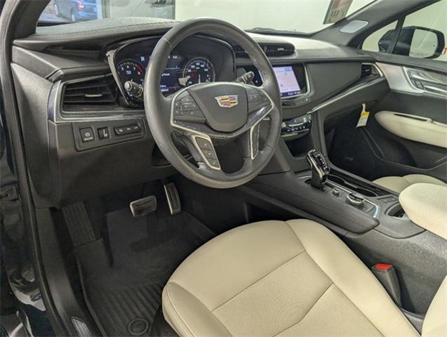 2024 Cadillac XT5 Vehicle Photo in ENGLEWOOD, CO 80113-6708