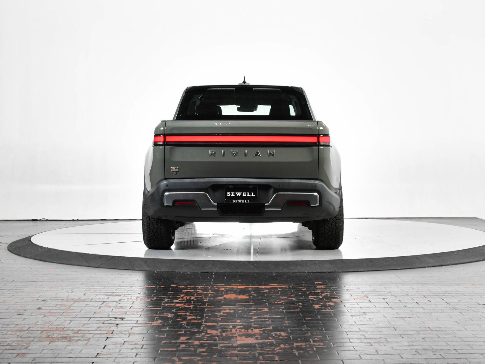 2022 Rivian R1T Vehicle Photo in DALLAS, TX 75235