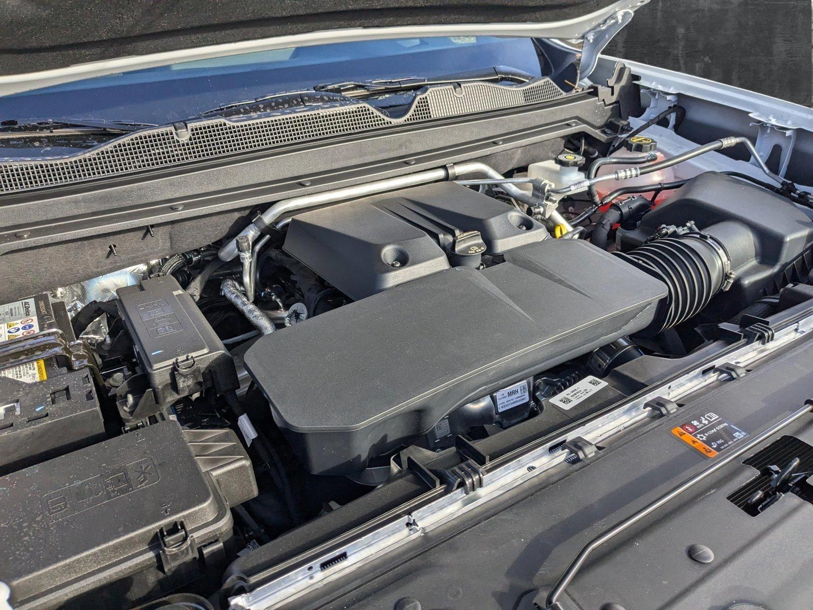 2024 GMC Canyon Vehicle Photo in LONE TREE, CO 80124-2750