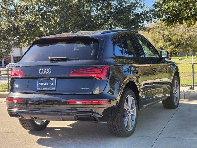 2025 Audi Q5 Vehicle Photo in HOUSTON, TX 77090