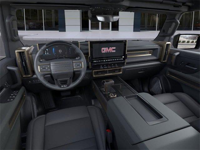 2024 GMC HUMMER EV SUV Vehicle Photo in COLLIERVILLE, TN 38017-9006