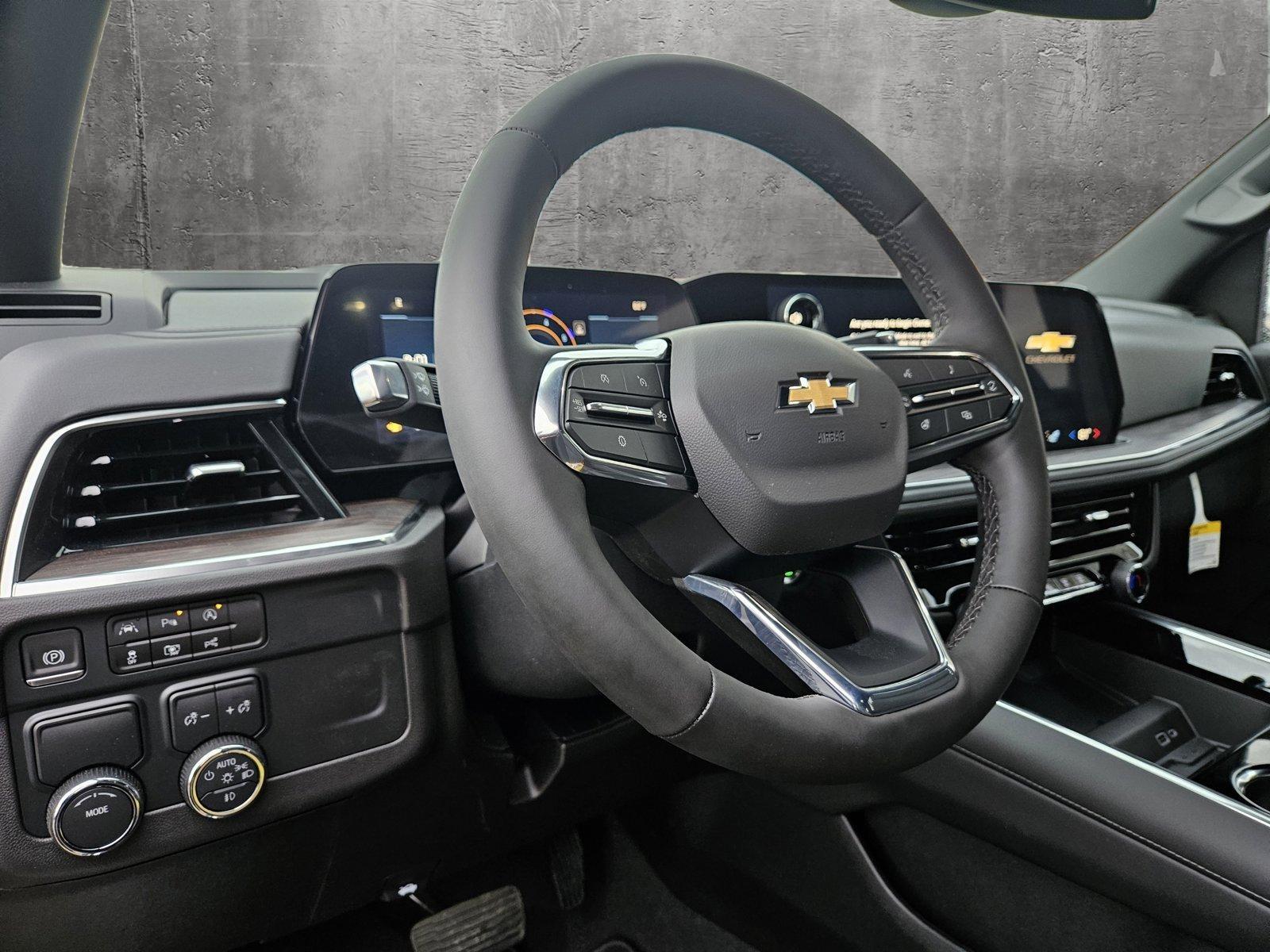 2025 Chevrolet Suburban Vehicle Photo in WACO, TX 76710-2592