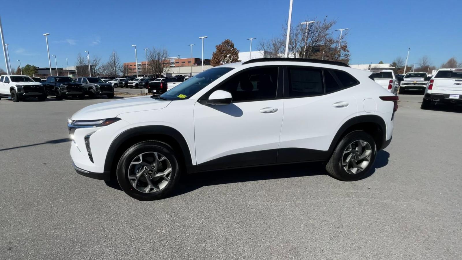 2025 Chevrolet Trax Vehicle Photo in BENTONVILLE, AR 72712-4322