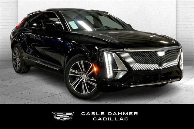 2025 Cadillac LYRIQ Vehicle Photo in KANSAS CITY, MO 64114-4545