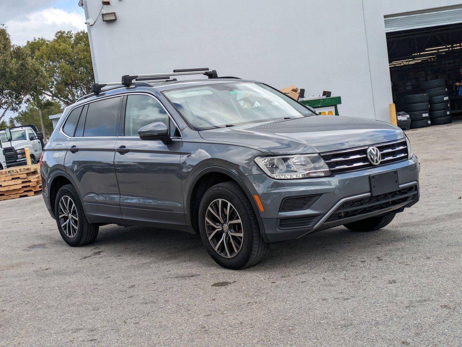 2019 Volkswagen Tiguan Vehicle Photo in GREENACRES, FL 33463-3207