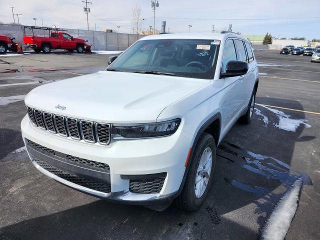 2023 Jeep Grand Cherokee L Vehicle Photo in GREEN BAY, WI 54304-5303