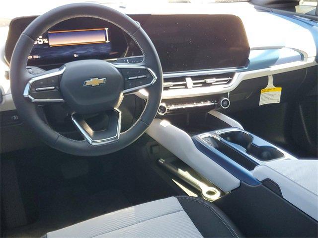 2025 Chevrolet Equinox EV Vehicle Photo in SUNRISE, FL 33323-3202
