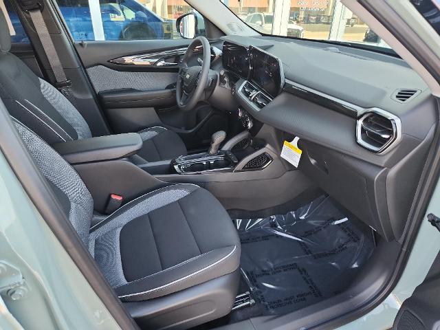 2025 Chevrolet Trailblazer Vehicle Photo in HAYS, KS 67601-1994