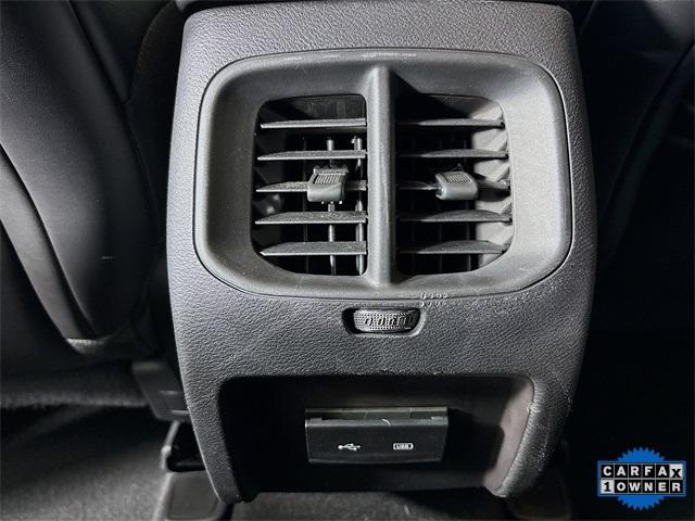 2019 Jeep Cherokee Vehicle Photo in Puyallup, WA 98371