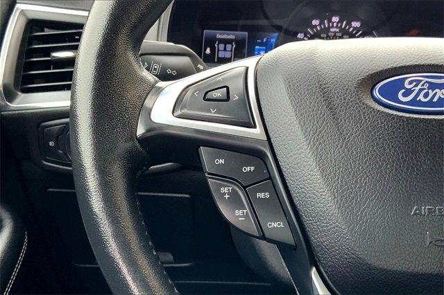 2022 Ford Edge Vehicle Photo in TOPEKA, KS 66609-0000