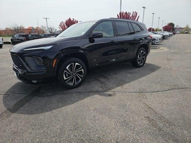 2025 Buick Enclave Vehicle Photo in Fishers, IN 46038