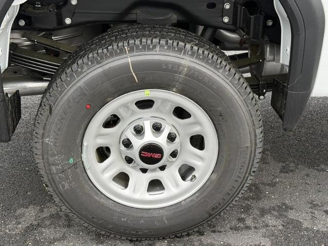 2025 GMC Sierra 3500 HD Vehicle Photo in COLUMBIA, MO 65203-3903