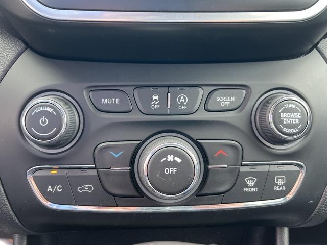2021 Jeep Cherokee Vehicle Photo in GREEN BAY, WI 54304-5303