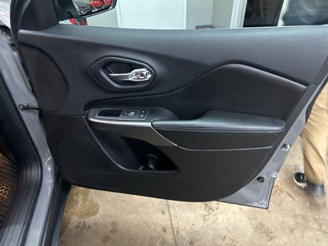 2020 Jeep Cherokee Vehicle Photo in MEDINA, OH 44256-9631