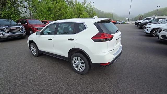 2018 Nissan Rogue Vehicle Photo in Pleasant Hills, PA 15236