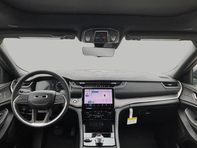 2025 Jeep Grand Cherokee Vehicle Photo in Kaukauna, WI 54130