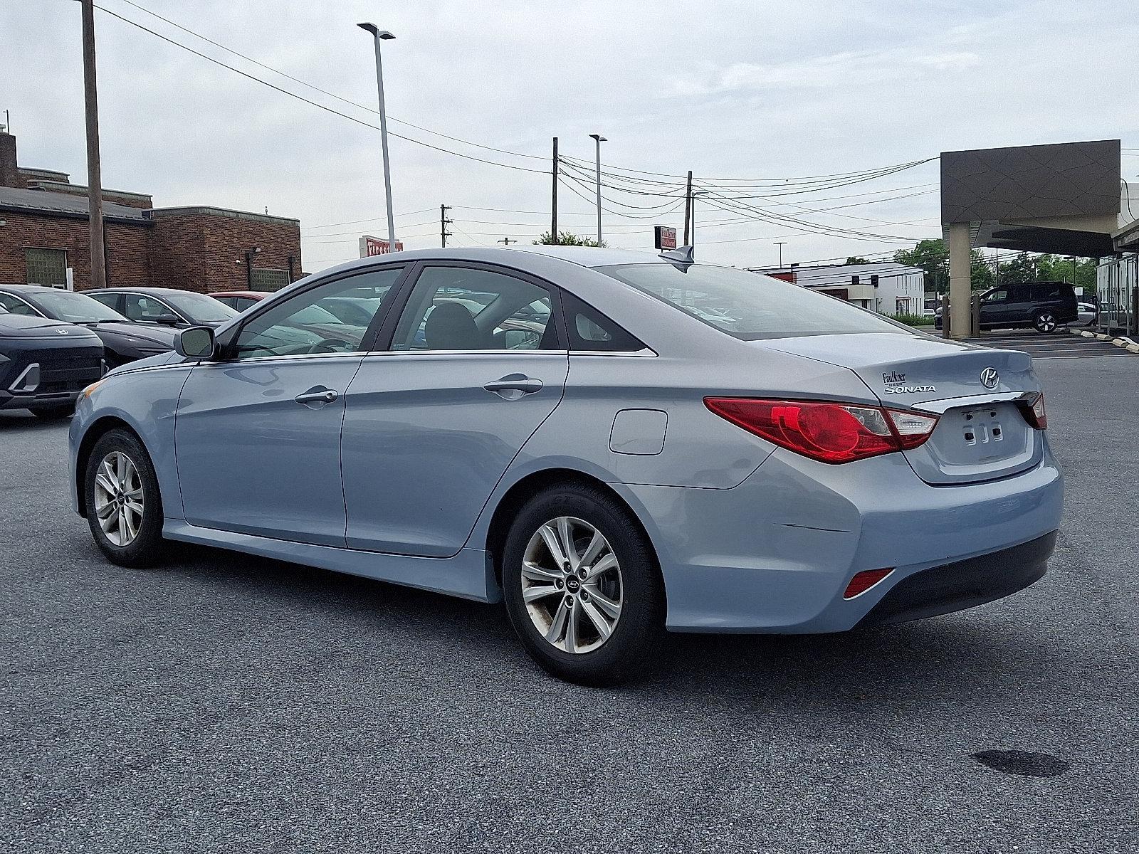 2014 Hyundai SONATA Vehicle Photo in Harrisburg, PA 17111