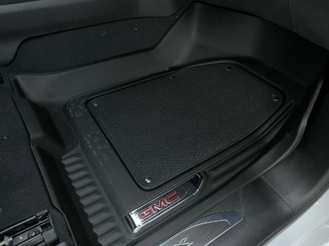 2025 GMC Sierra 1500 Vehicle Photo in GILBERT, AZ 85297-0402