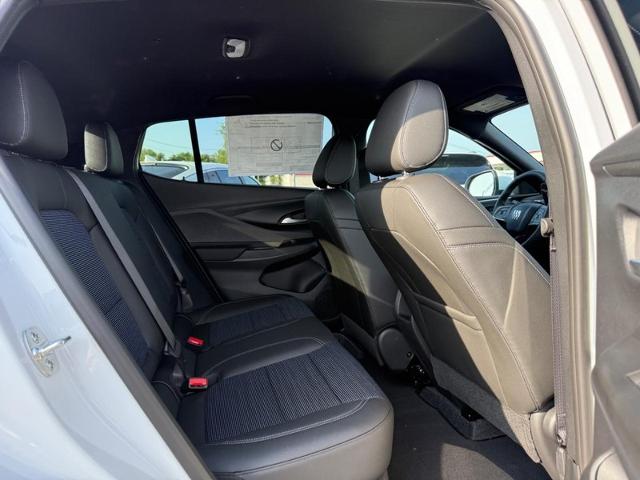 2025 Buick Envista Vehicle Photo in COLUMBIA, MO 65203-3903