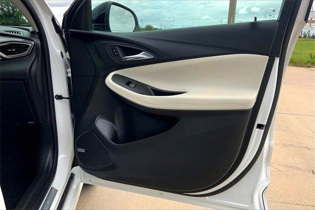 2023 Buick Encore GX Vehicle Photo in TOPEKA, KS 66609-0000