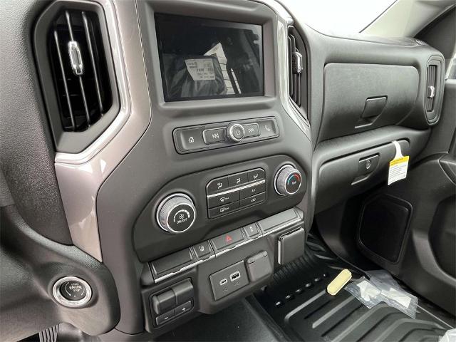 2024 Chevrolet Silverado 2500 HD Vehicle Photo in ALCOA, TN 37701-3235