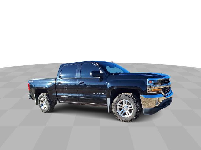 Used 2018 Chevrolet Silverado 1500 LT with VIN 3GCUKREC0JG619231 for sale in Grand Rapids, Minnesota