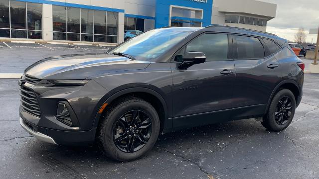 2022 Chevrolet Blazer Vehicle Photo in MOON TOWNSHIP, PA 15108-2571