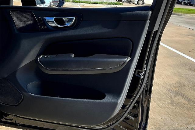 2022 Volvo XC60 Vehicle Photo in Houston, TX 77007