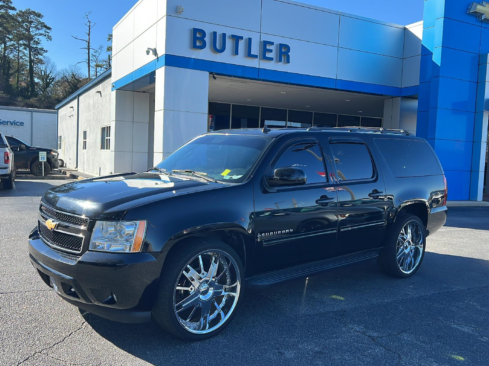 Used 2011 Chevrolet Suburban LT with VIN 1GNSCJE02BR320070 for sale in Macon, GA