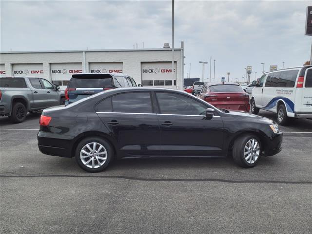 Used 2014 Volkswagen Jetta SE with VIN 3VWB07AJ8EM392235 for sale in Bourbonnais, IL