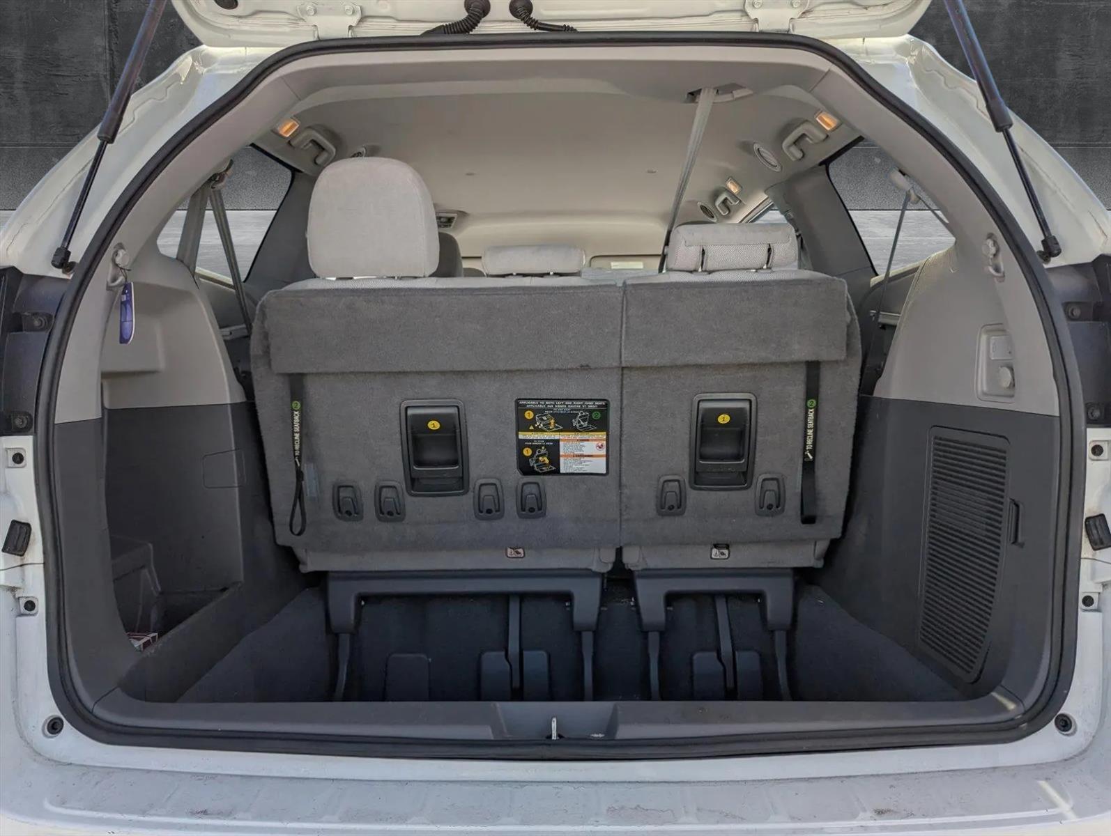 2020 Toyota Sienna Vehicle Photo in Ft. Myers, FL 33907