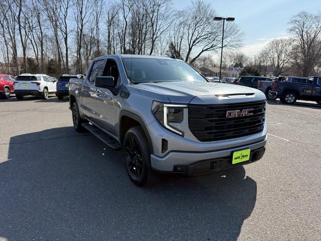 2024 GMC Sierra 1500 Vehicle Photo in CHICOPEE, MA 01020-5001