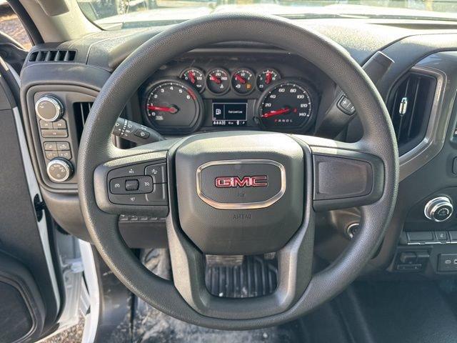 2025 GMC Sierra 3500 HD Chassis Cab Vehicle Photo in MEDINA, OH 44256-9631