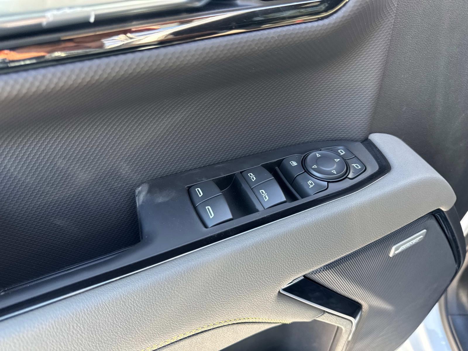 2025 Chevrolet Silverado 1500 Vehicle Photo in LOS ANGELES, CA 90007-3794