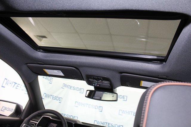 2025 GMC Canyon Vehicle Photo in SAINT CLAIRSVILLE, OH 43950-8512