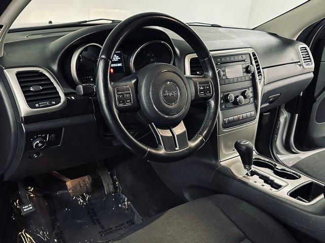 2012 Jeep Grand Cherokee Vehicle Photo in MEDINA, OH 44256-9631