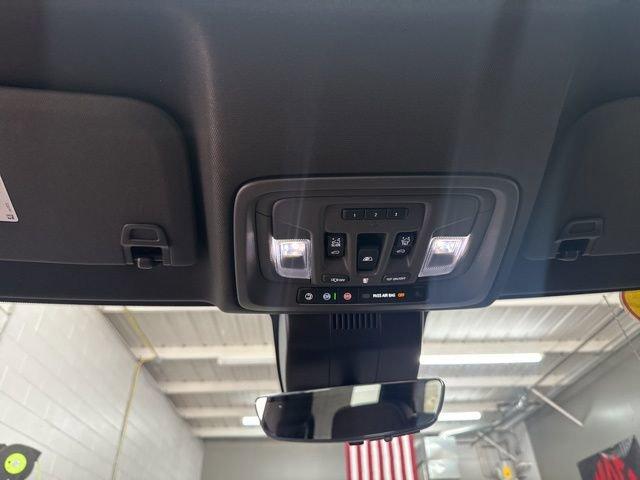 2023 GMC Sierra 1500 Vehicle Photo in MEDINA, OH 44256-9631