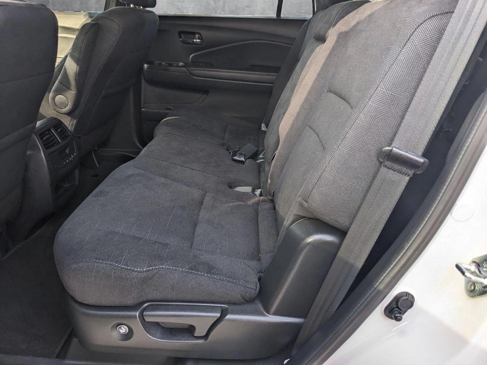 2022 Honda Pilot Vehicle Photo in MIAMI, FL 33172-3015