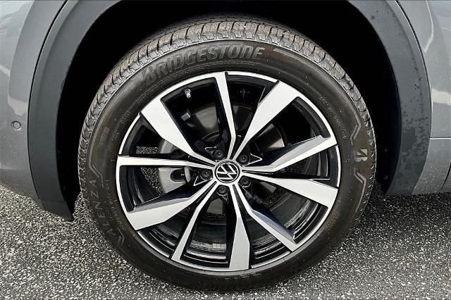 2024 Volkswagen Atlas Vehicle Photo in San Antonio, TX 78230