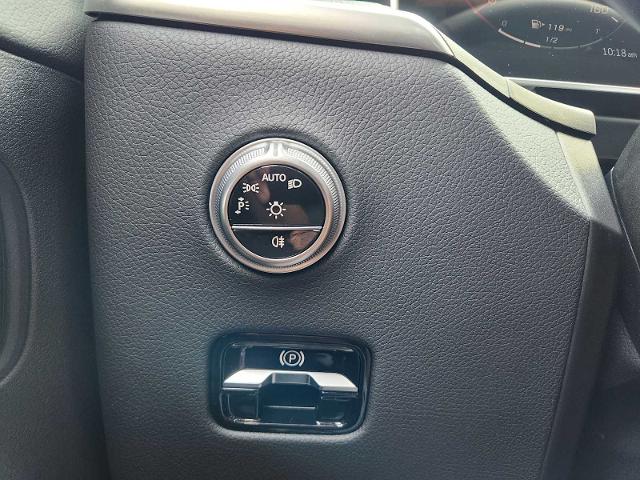2025 Mercedes-Benz GLC Vehicle Photo in HOUSTON, TX 77079