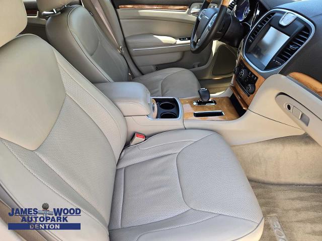 2014 Chrysler 300 Vehicle Photo in DENTON, TX 76210-9321