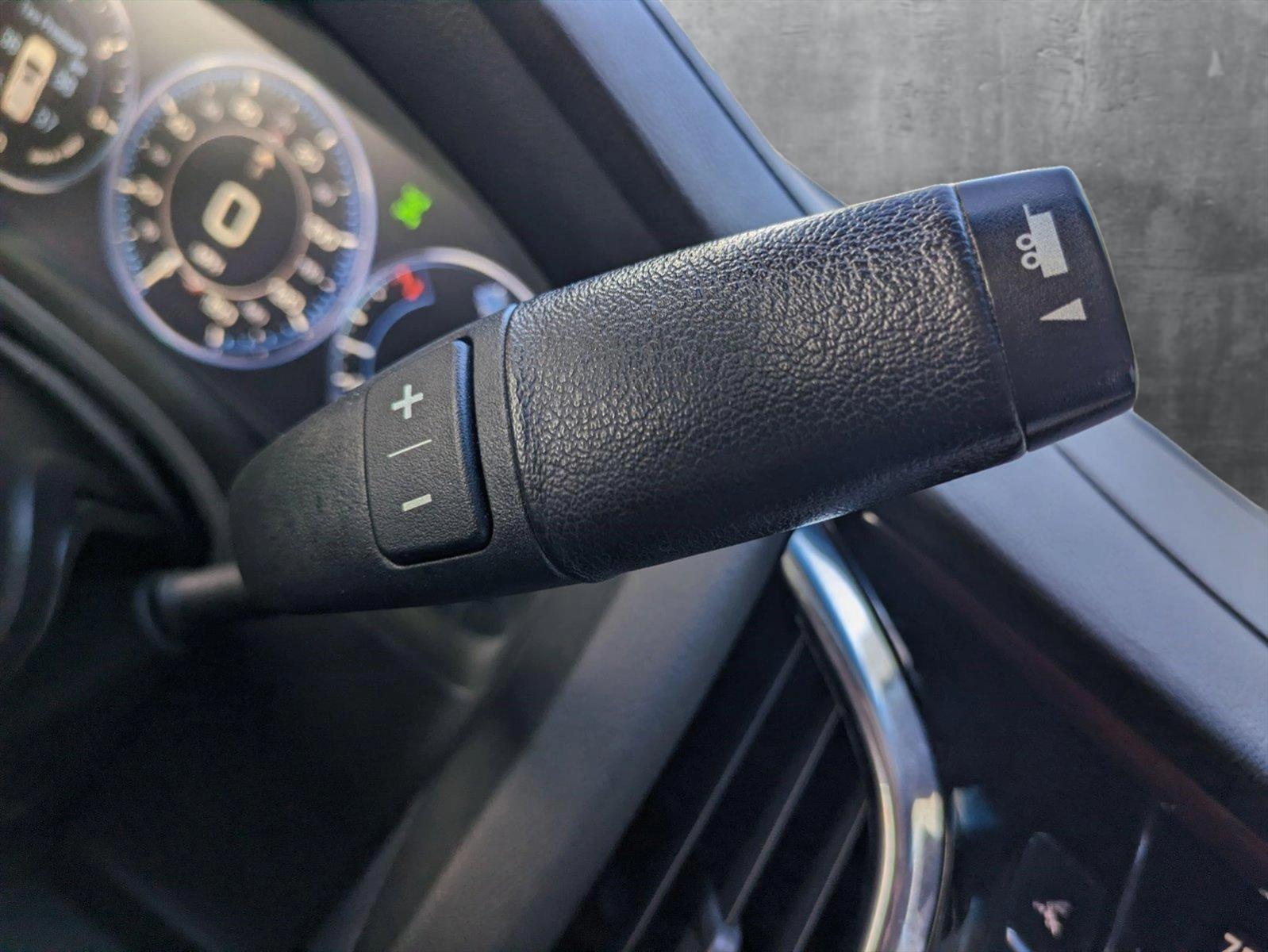 2015 Cadillac Escalade ESV Vehicle Photo in GREENACRES, FL 33463-3207