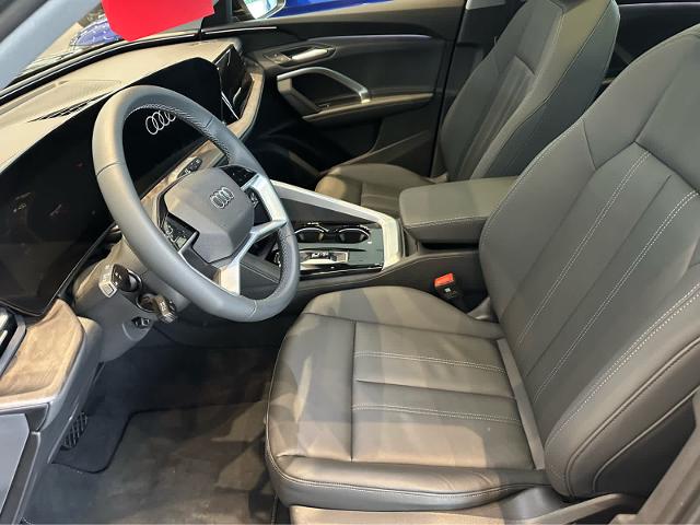 2025 Audi Q5 Vehicle Photo in HOUSTON, TX 77090