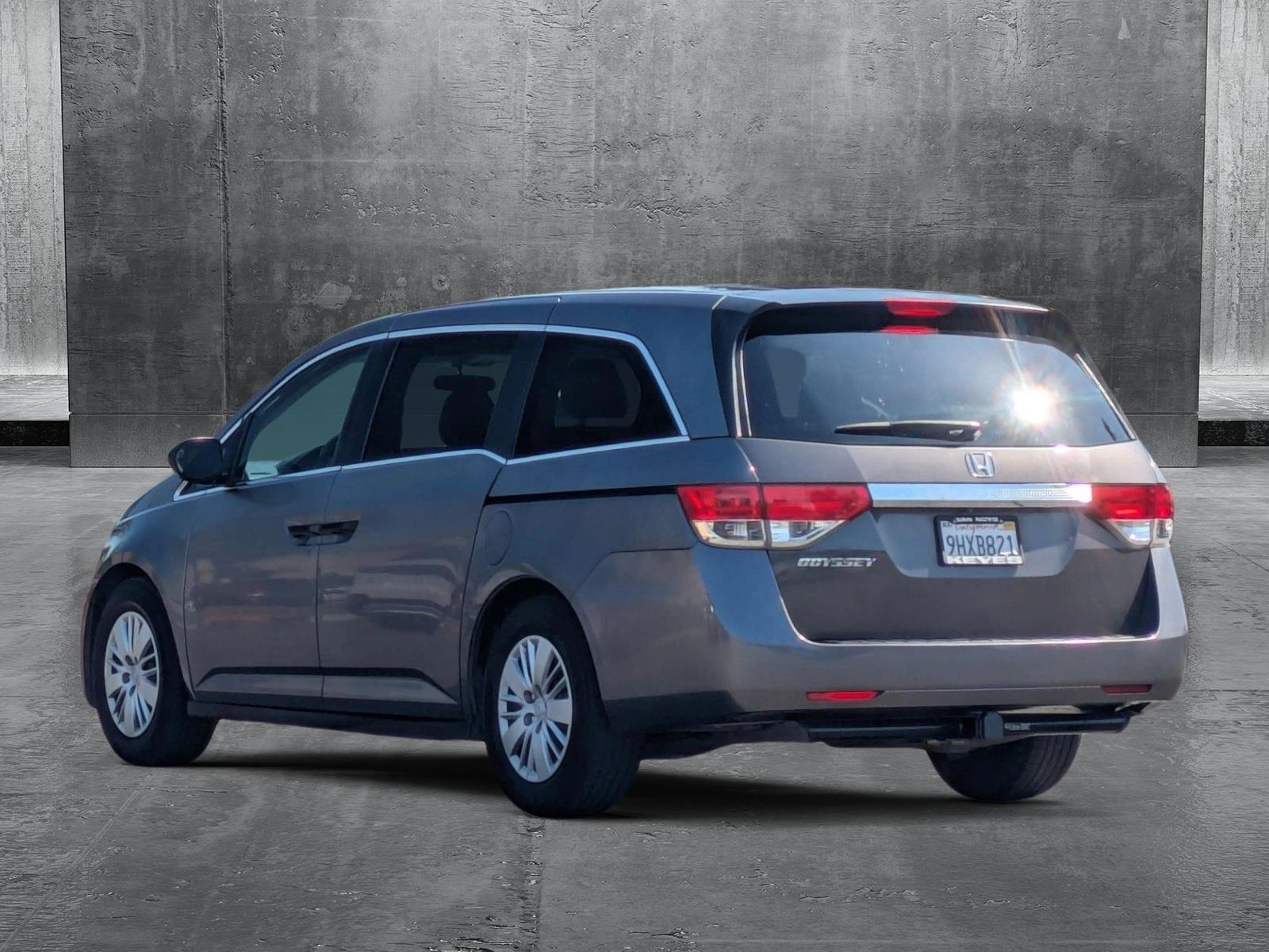 2015 Honda Odyssey Vehicle Photo in Valencia, CA 91355-1794