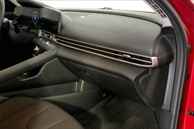 2023 Hyundai ELANTRA Vehicle Photo in Lees Summit, MO 64086