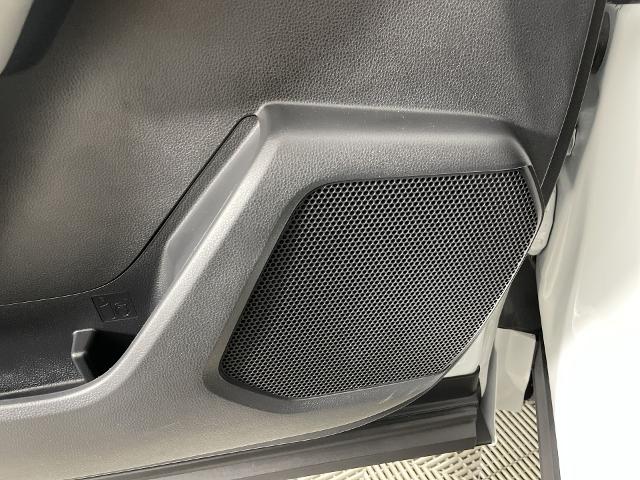 2024 Toyota Highlander Vehicle Photo in GILBERT, AZ 85297-0402